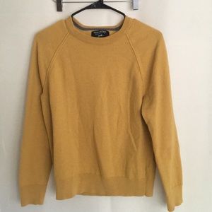 Men’s Banana Republic 100% Merino Wool Yarn-Size L